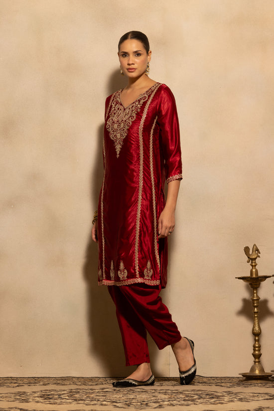 Maroon Embroidered Kurta 3 Pcs Set