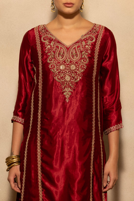 Maroon Embroidered Kurta 3 Pcs Set