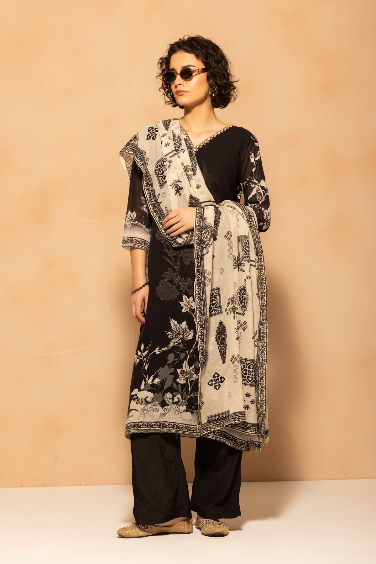 Black Printed Kurta 3 Pcs Set