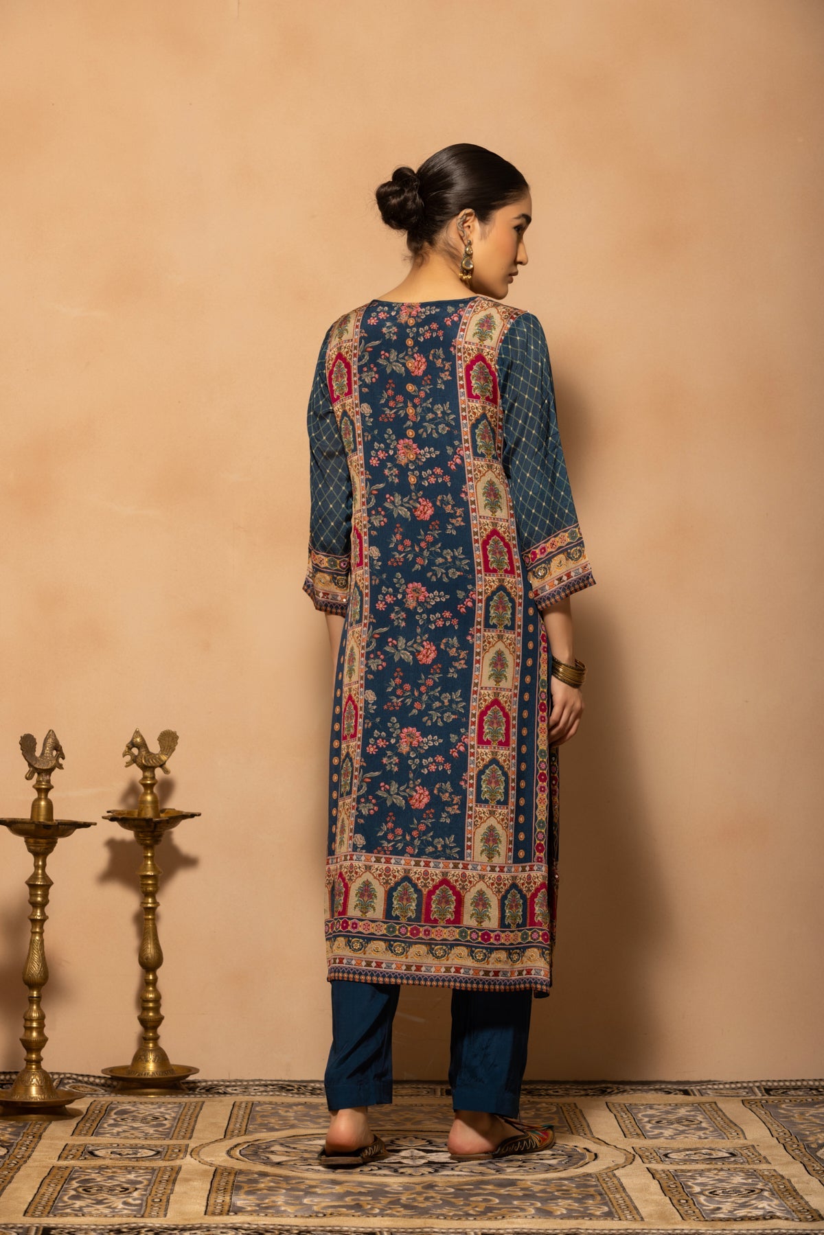 Blue Mirror Embellished Printed Kurta 3 Pcs Set