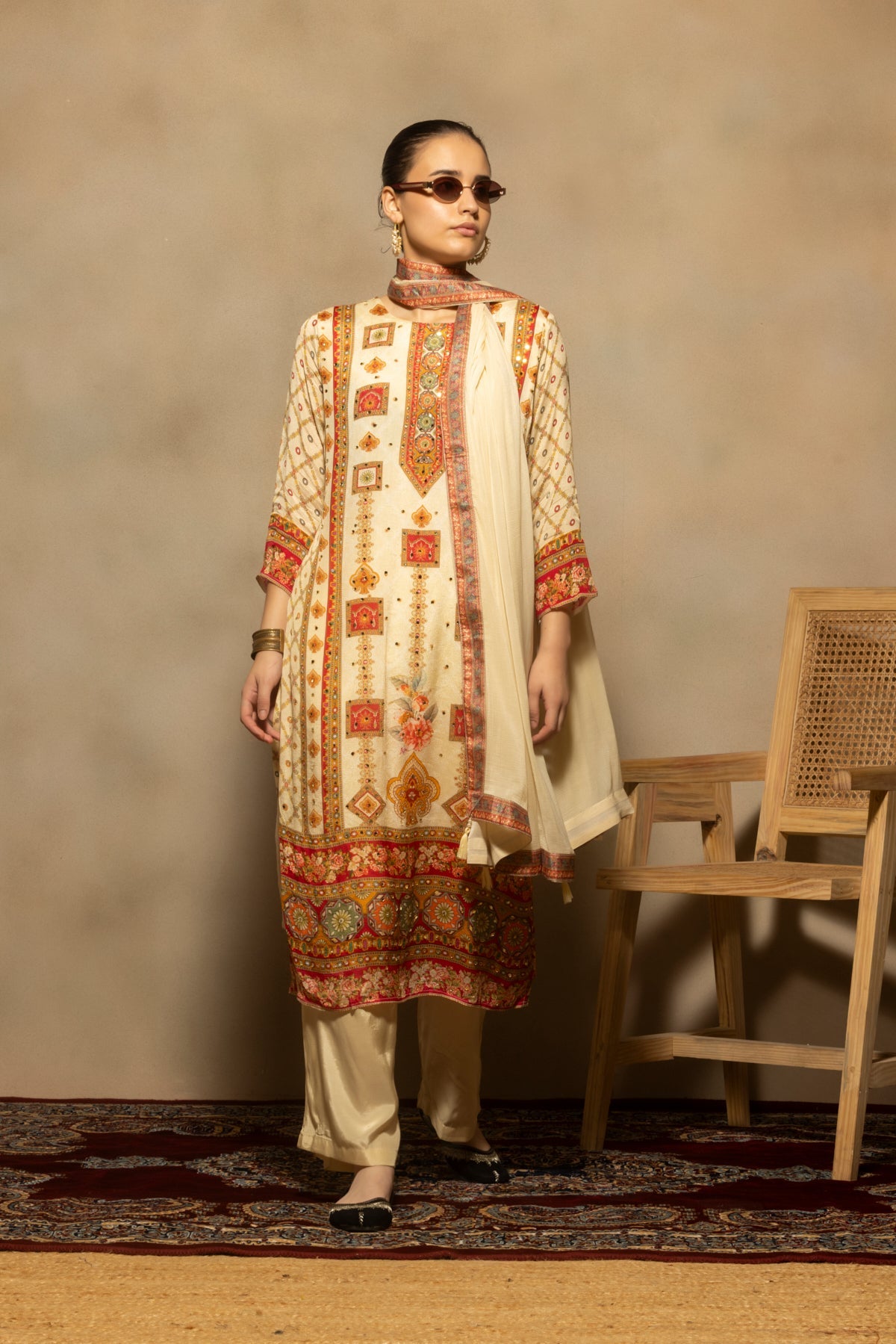 Cream Mirror Embellished Kurta 3 Pcs Set