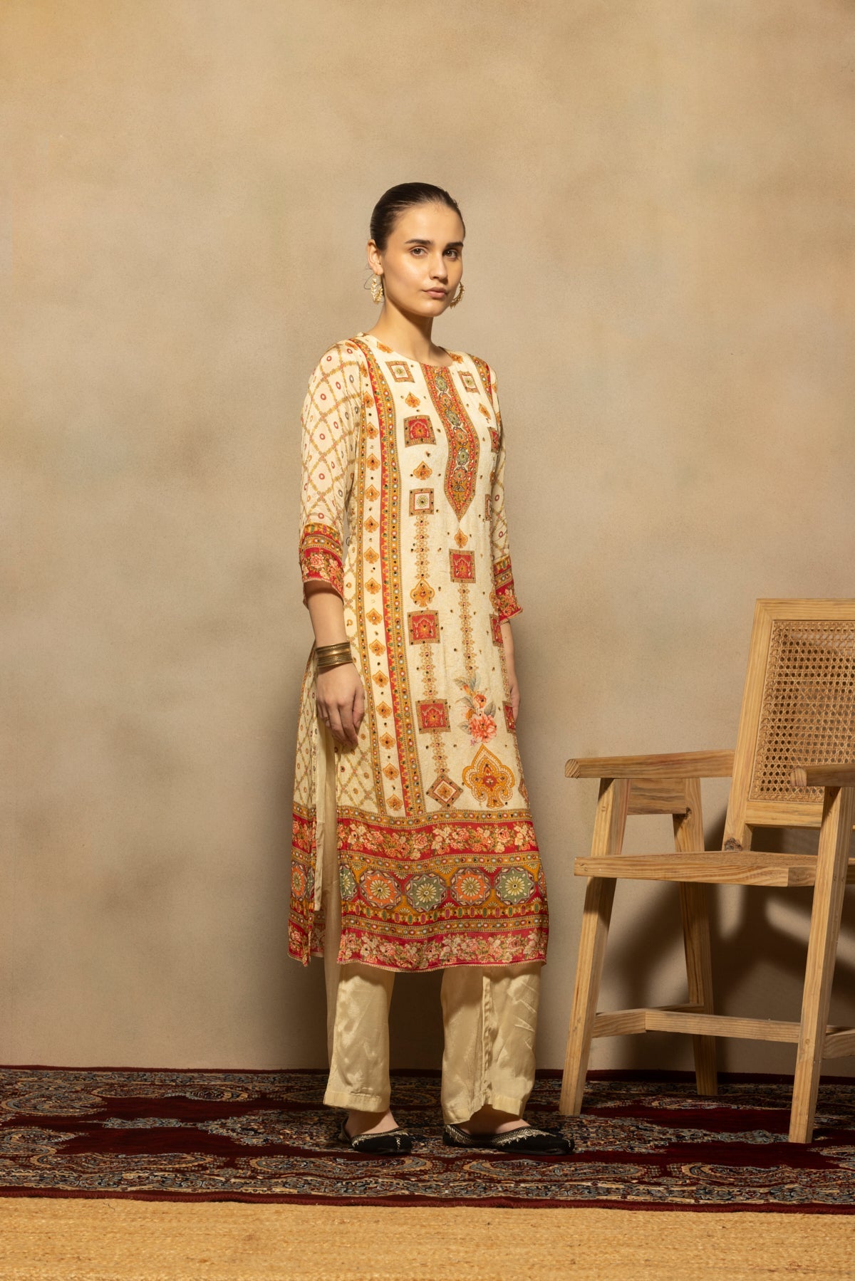 Cream Mirror Embellished Kurta 3 Pcs Set