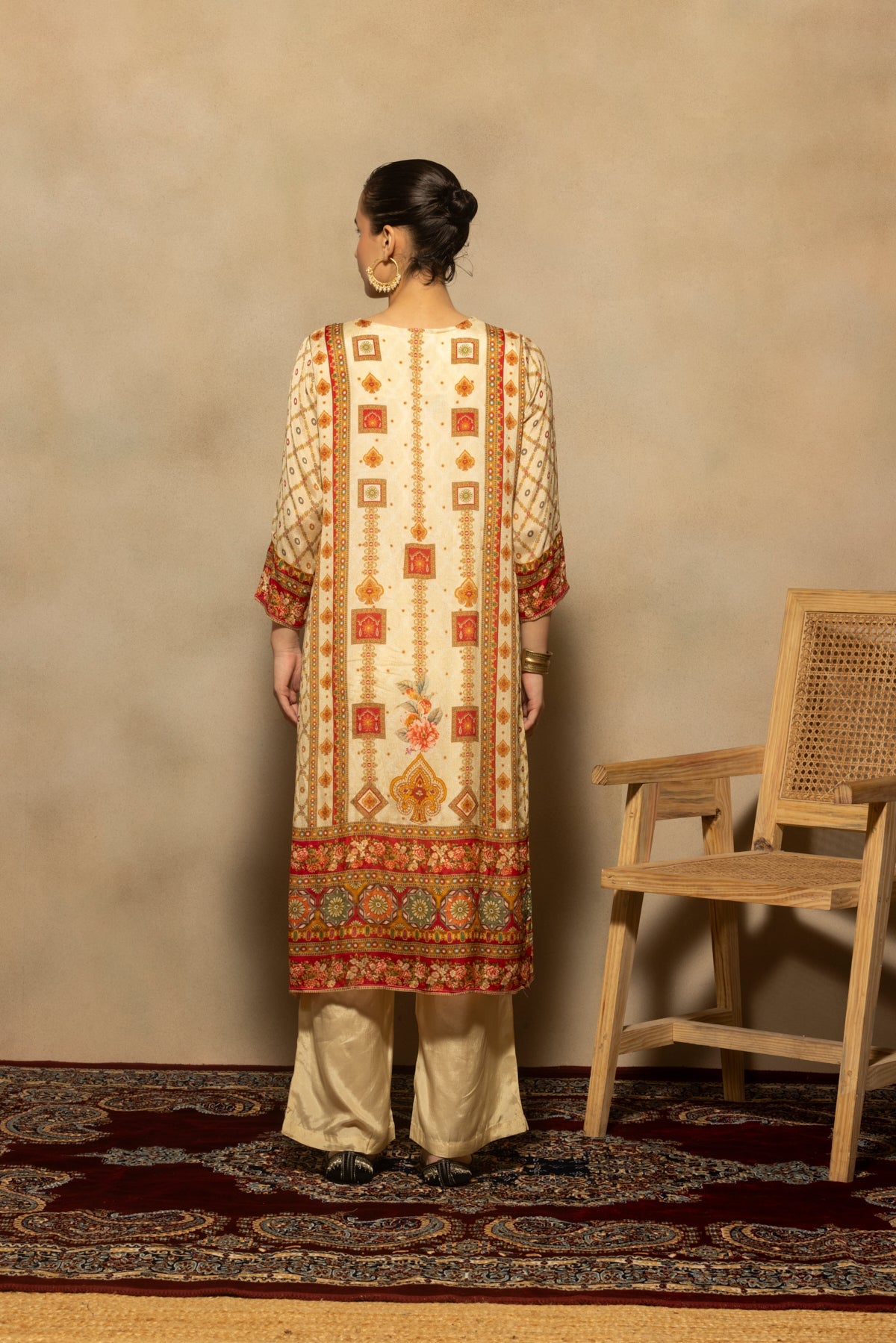 Cream Mirror Embellished Kurta 3 Pcs Set