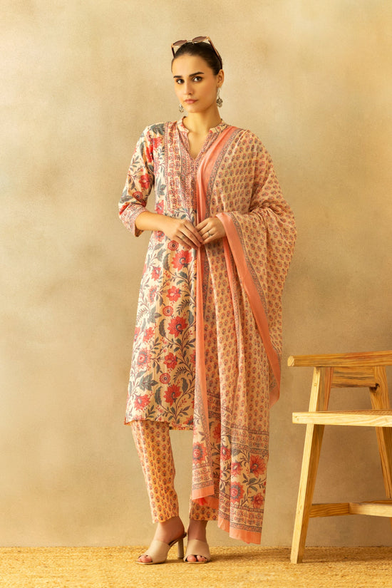 Pink Floral Printed Kurta 3 Pcs Set