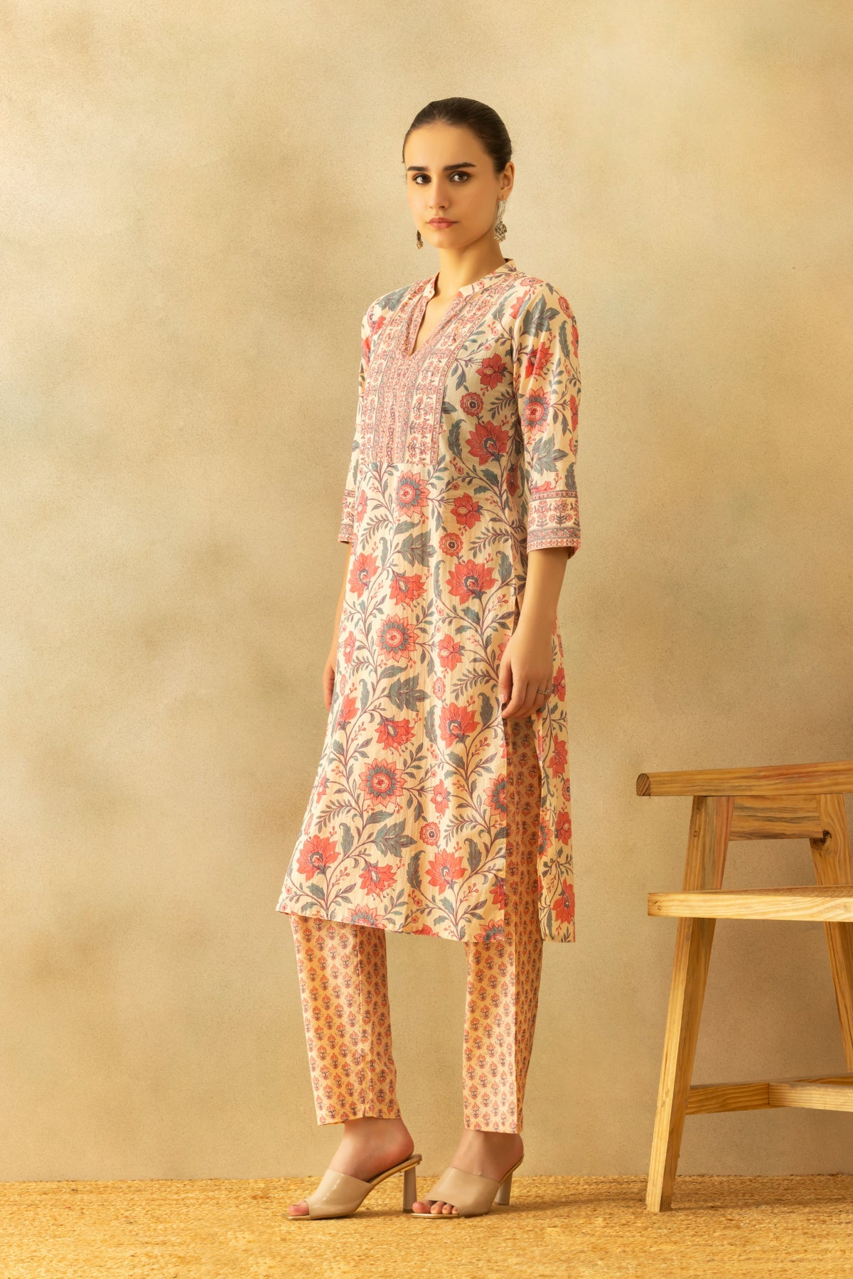 Pink Floral Printed Kurta 3 Pcs Set