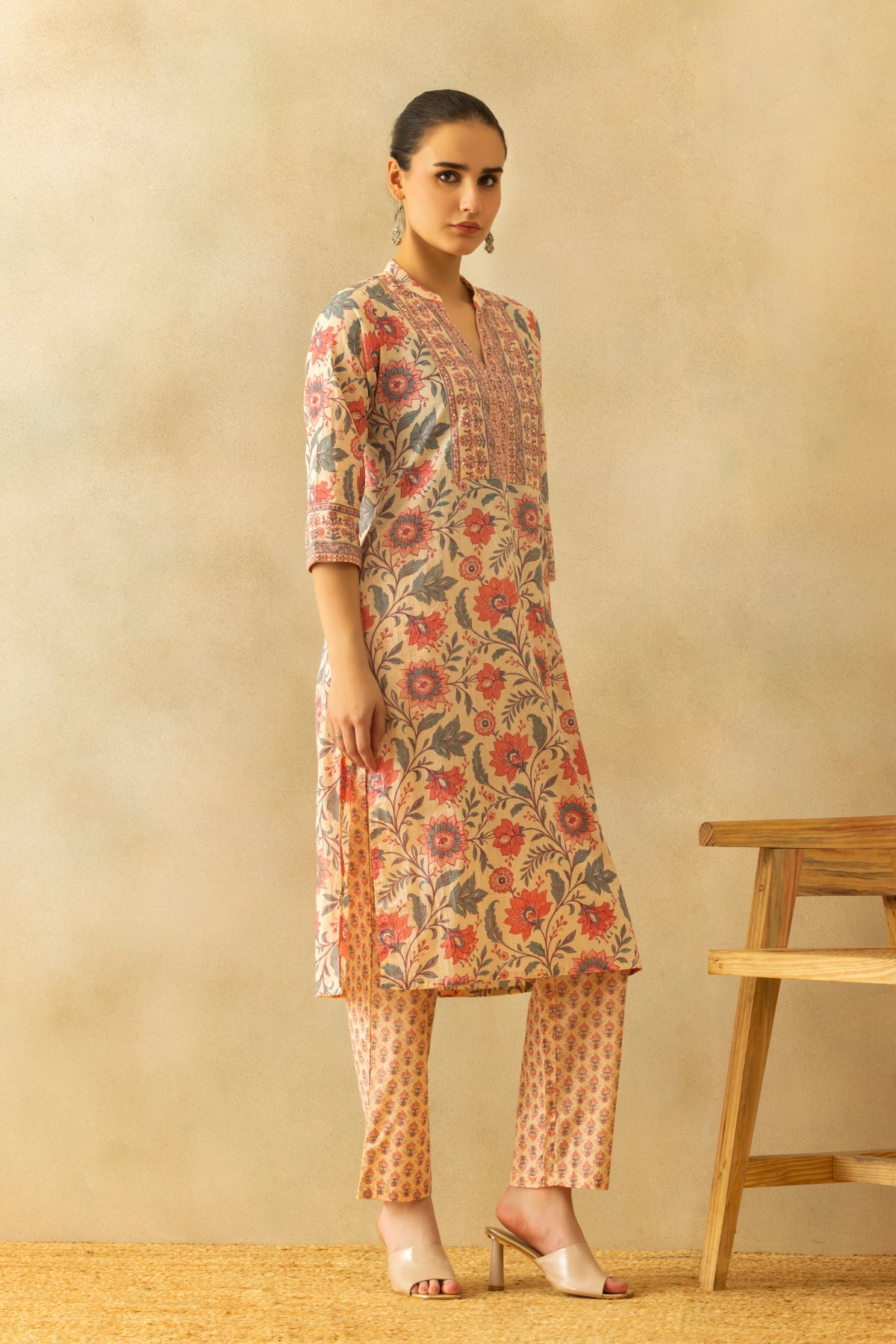 Pink Floral Printed Kurta 3 Pcs Set