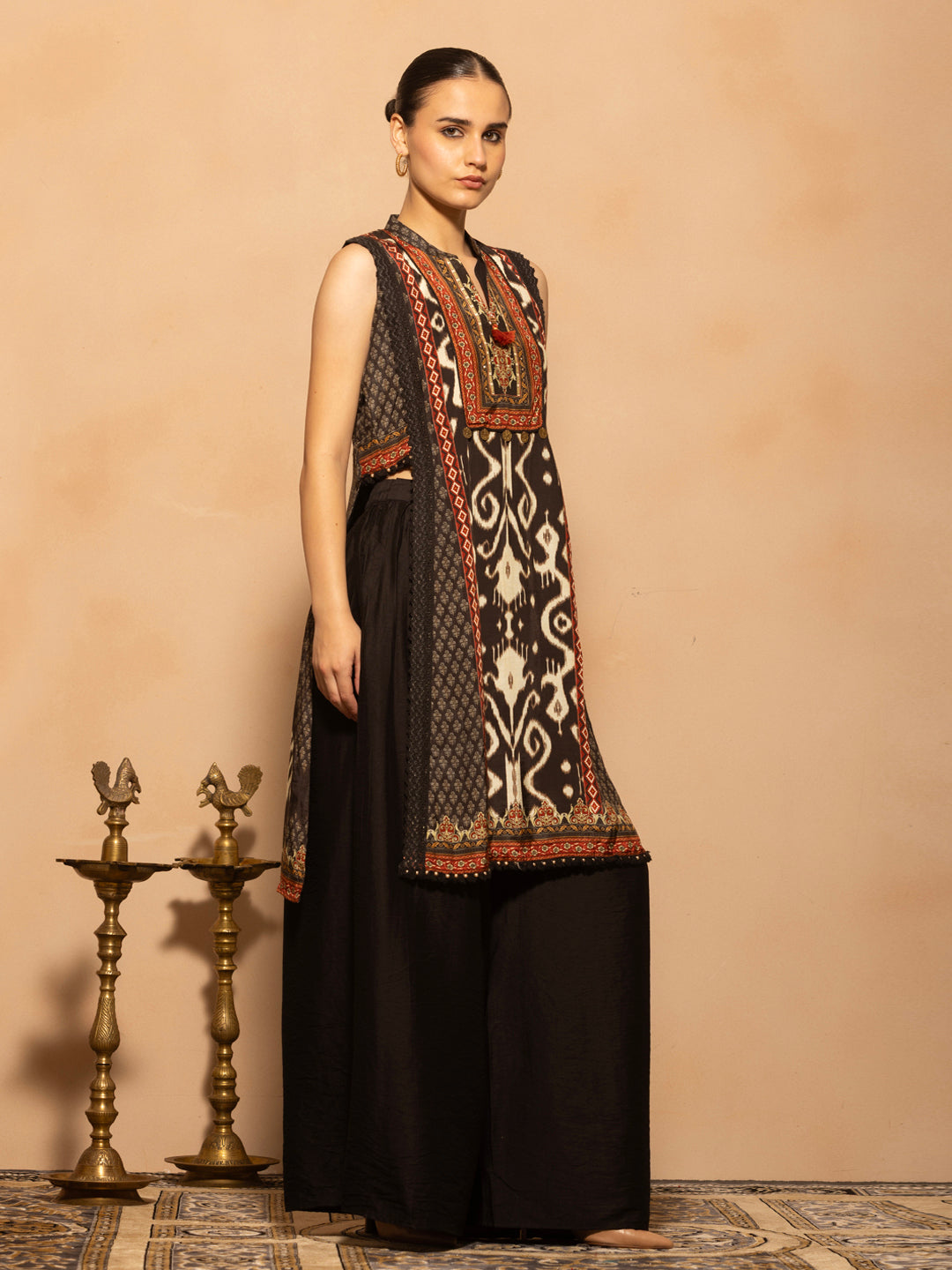 Black Abstract Printed Kurta 2 Pcs Set
