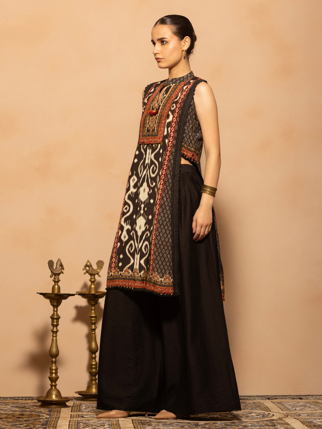 Black Abstract Printed Kurta 2 Pcs Set
