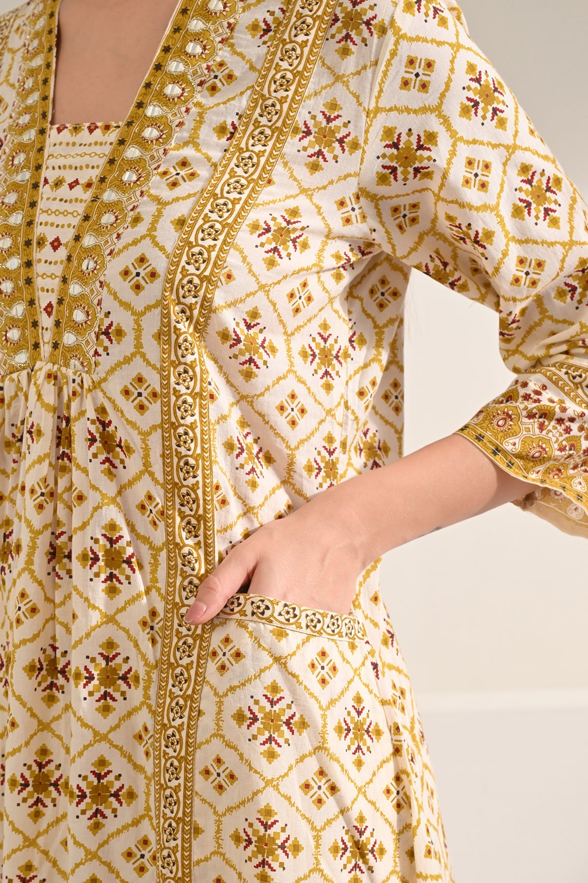 Cream Printed Flared Kurta 3 Pcs Set