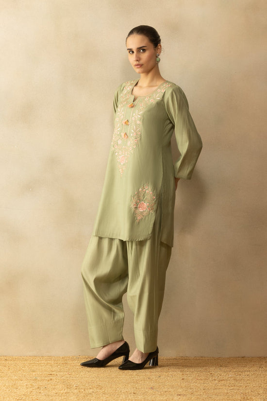 Green Embroidered Kurta 2 Pcs Set