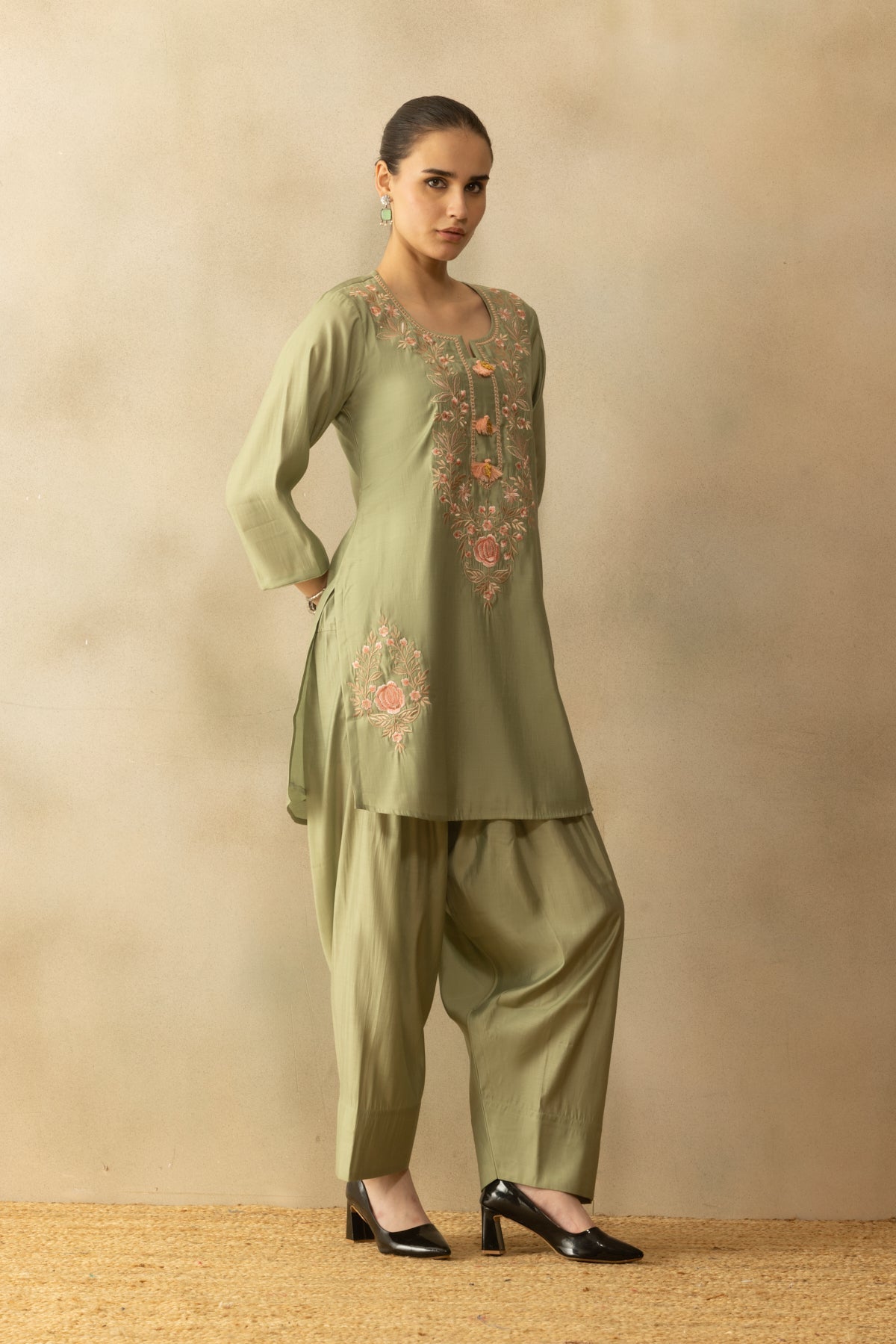 Green Embroidered Kurta 2 Pcs Set
