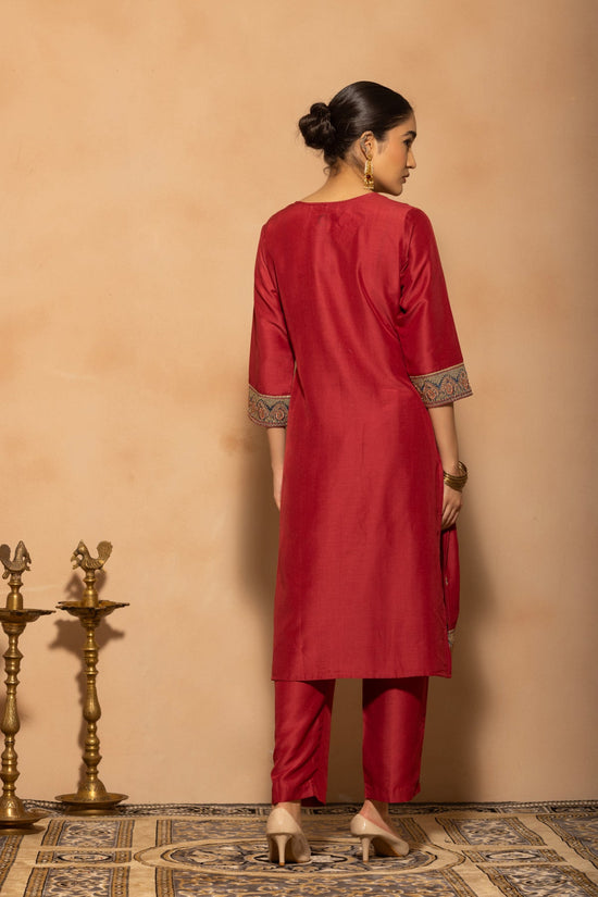 Maroon Embroidered Kurta 3 Pcs Set