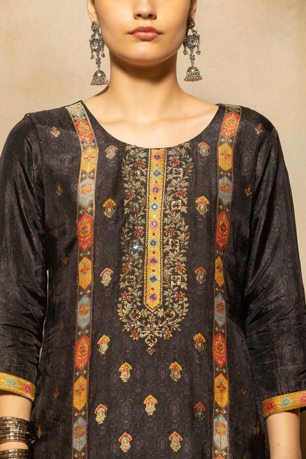 Black Embroidered Kurta 3 Pcs Set