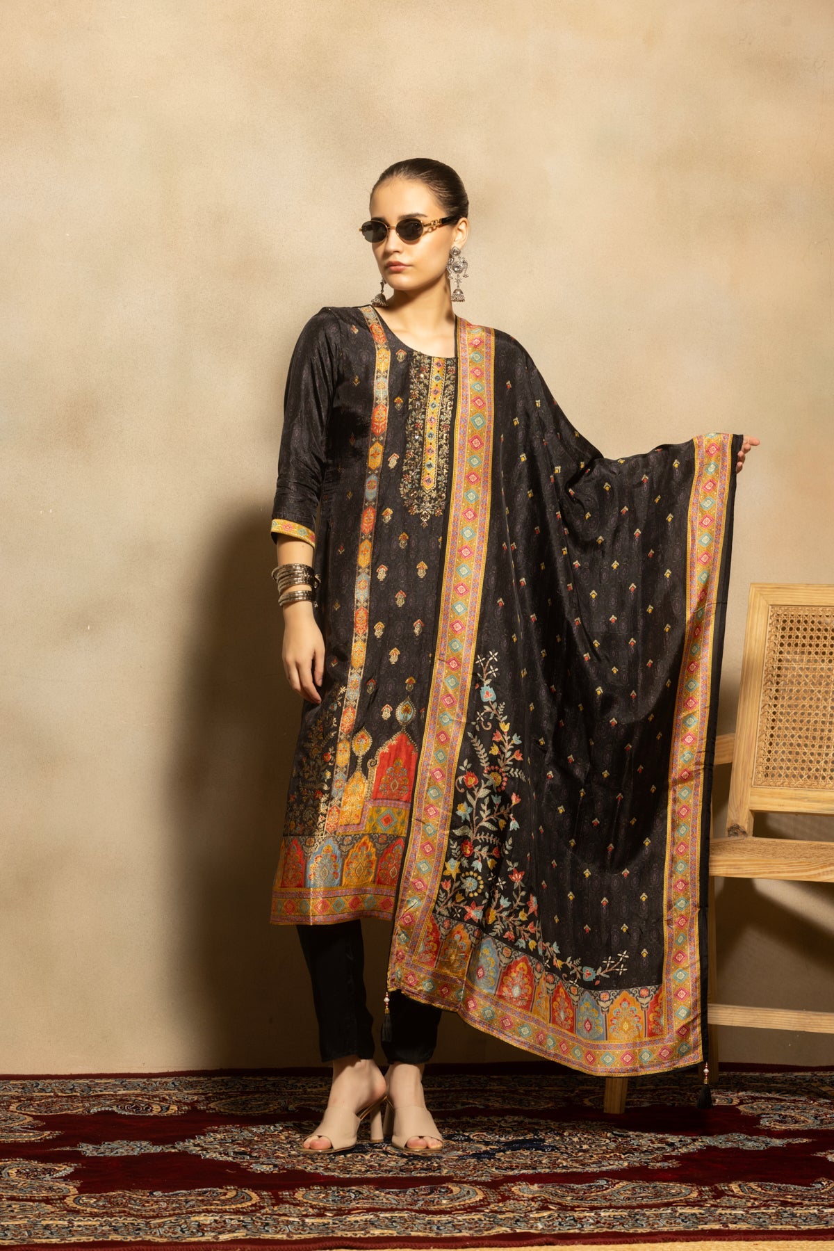 Black Embroidered Kurta 3 Pcs Set