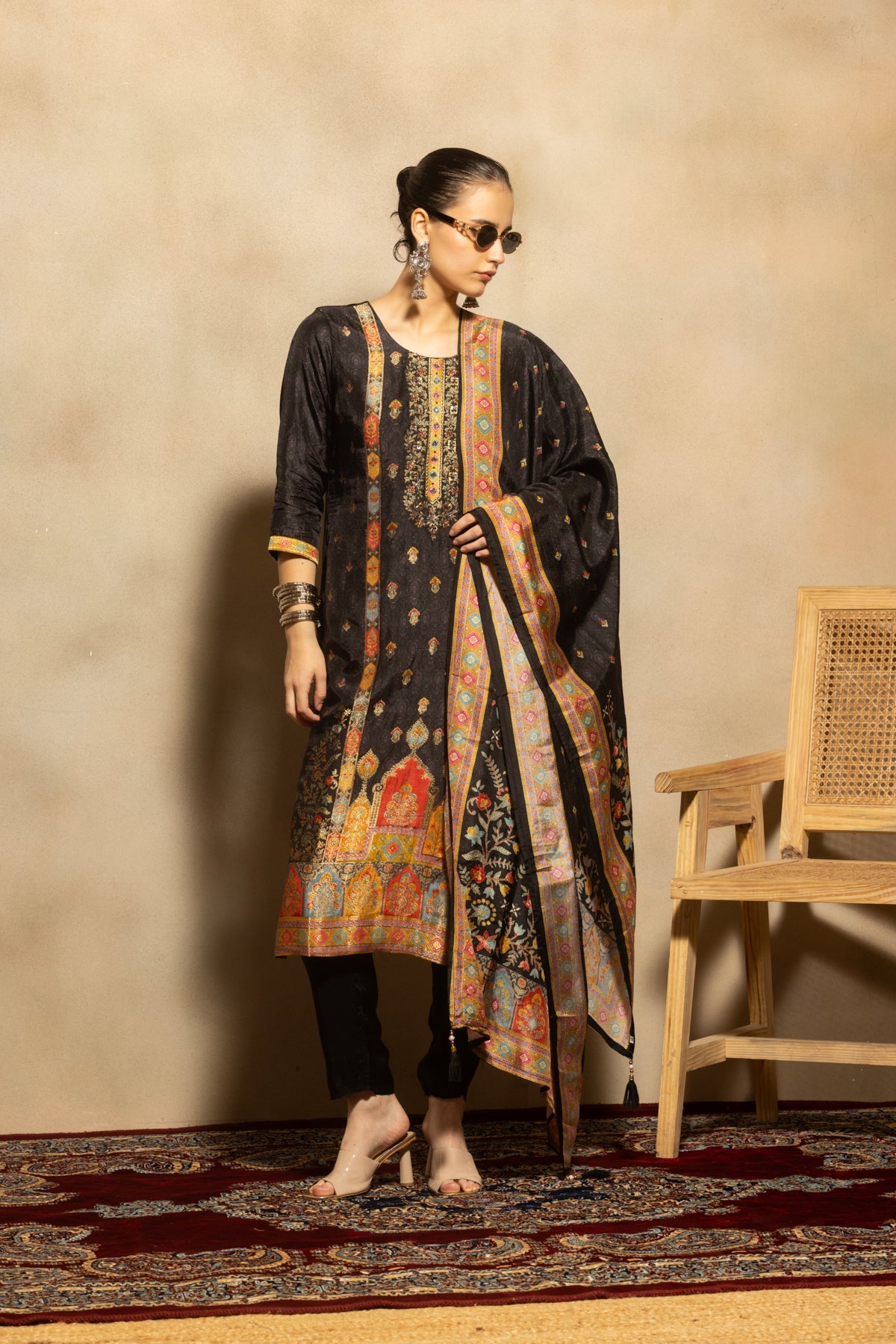 Black Embroidered Kurta 3 Pcs Set