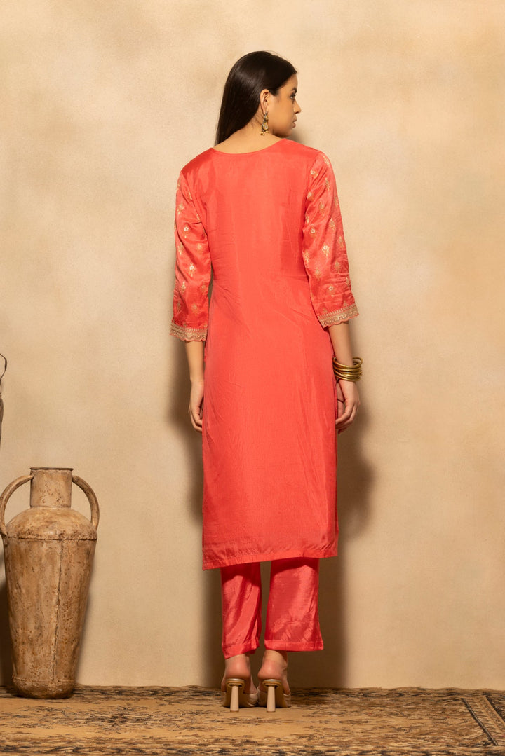 Pink Embroidered Kurta 3 Pcs Set
