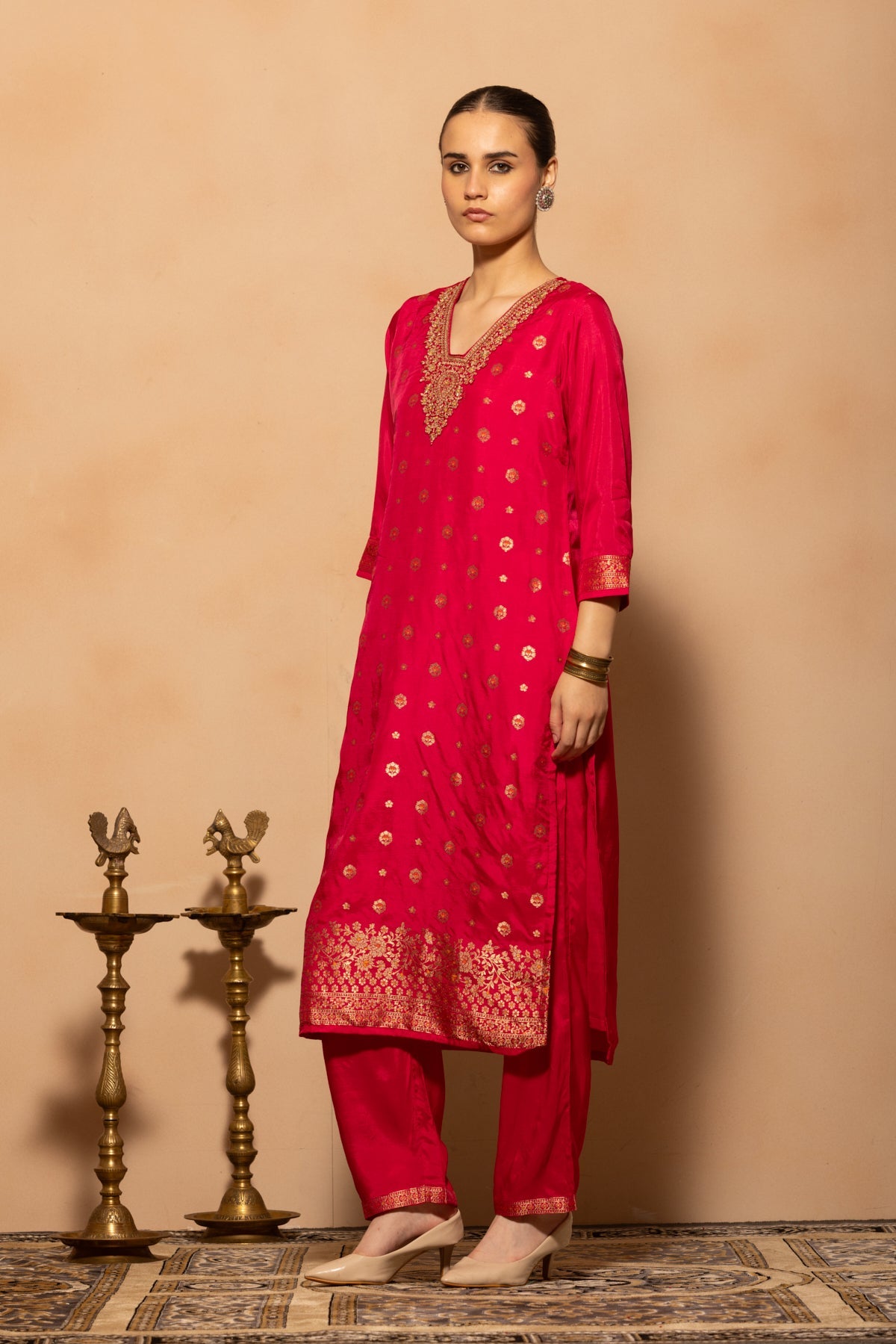 Pink Embellished Kurta 3 Pcs Set