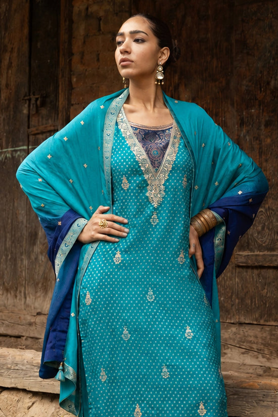 Firozi Embellished Kurta 3 Pcs Set