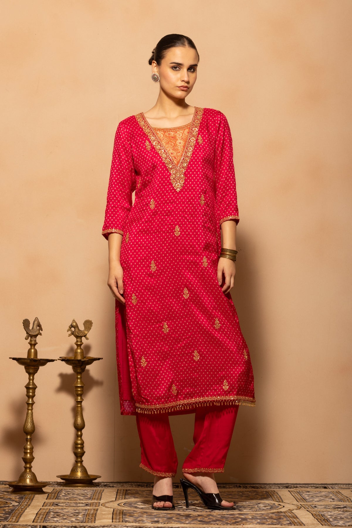 Magenta Embellished Kurta 3 Pcs Set
