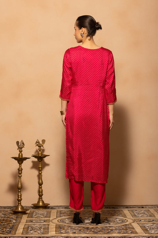 Magenta Embellished Kurta 3 Pcs Set