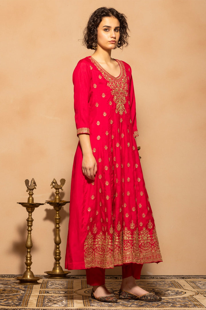 Pink Zari Embroidered Flared Kurta 3 Pcs Set