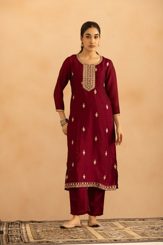 Purple Embroidered Kurta 3 Pcs Set
