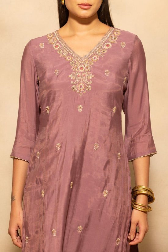 Mauve Embroidered Kurta 3 Pcs Set