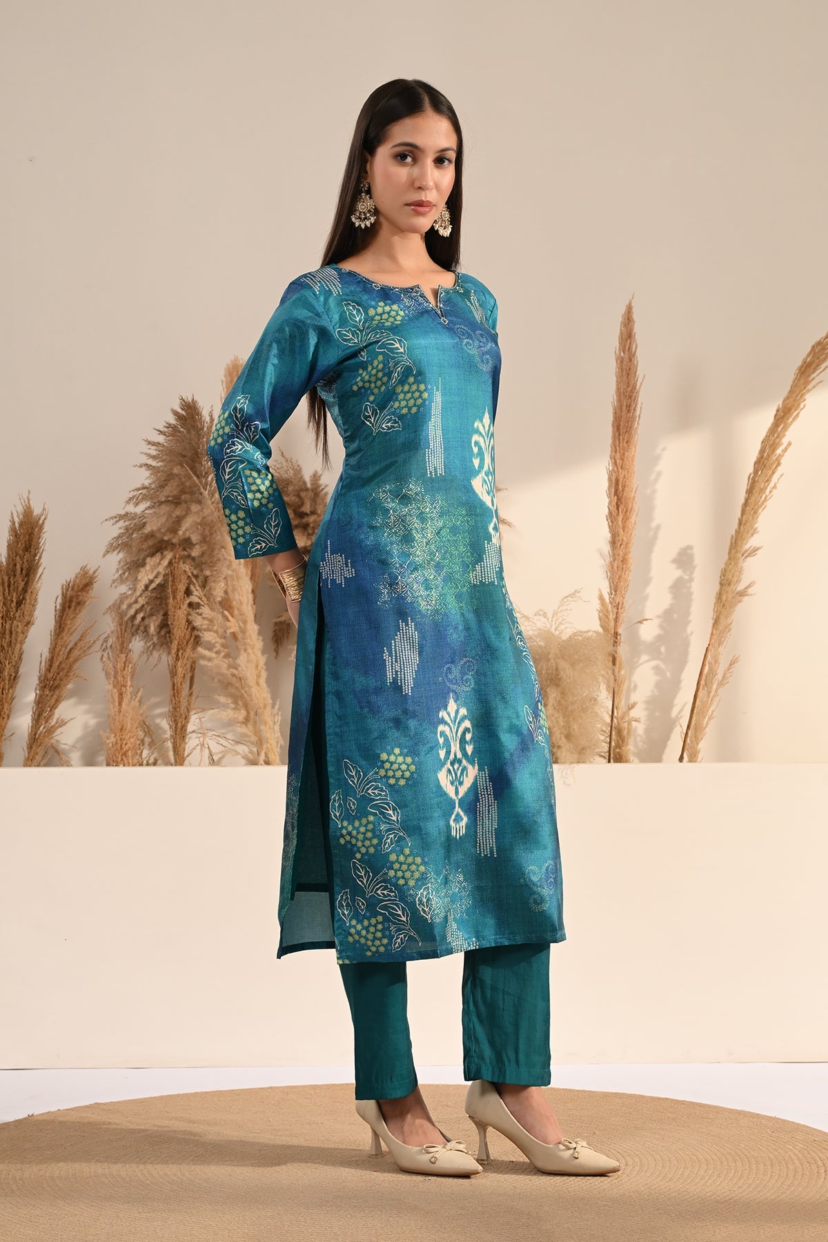 Blue abstract Printed Kurta 3 Pcs Set