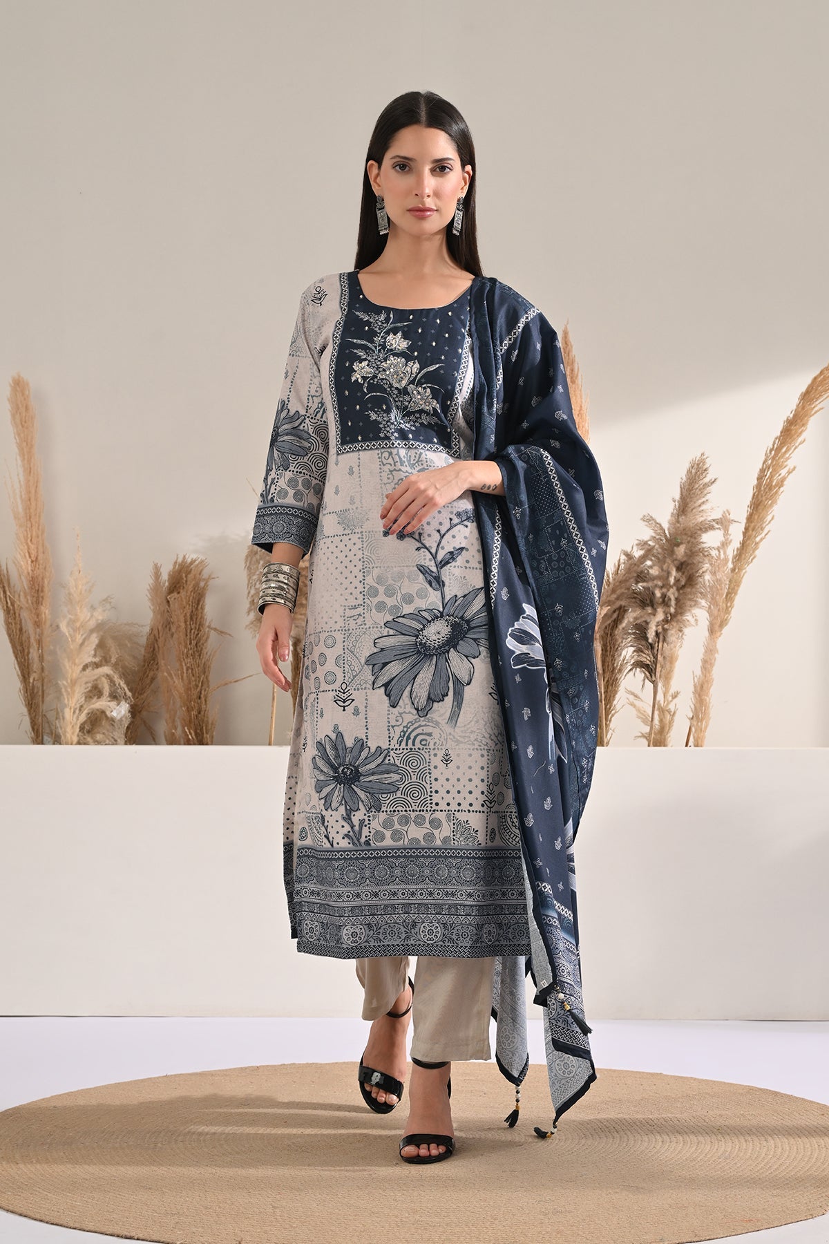 Cream Floral Printed Kurta 3 Pcs Set