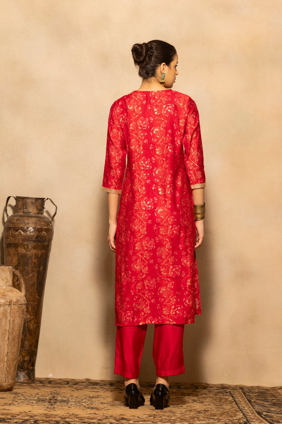Pink Embroidered Kurta 3 Pcs Set