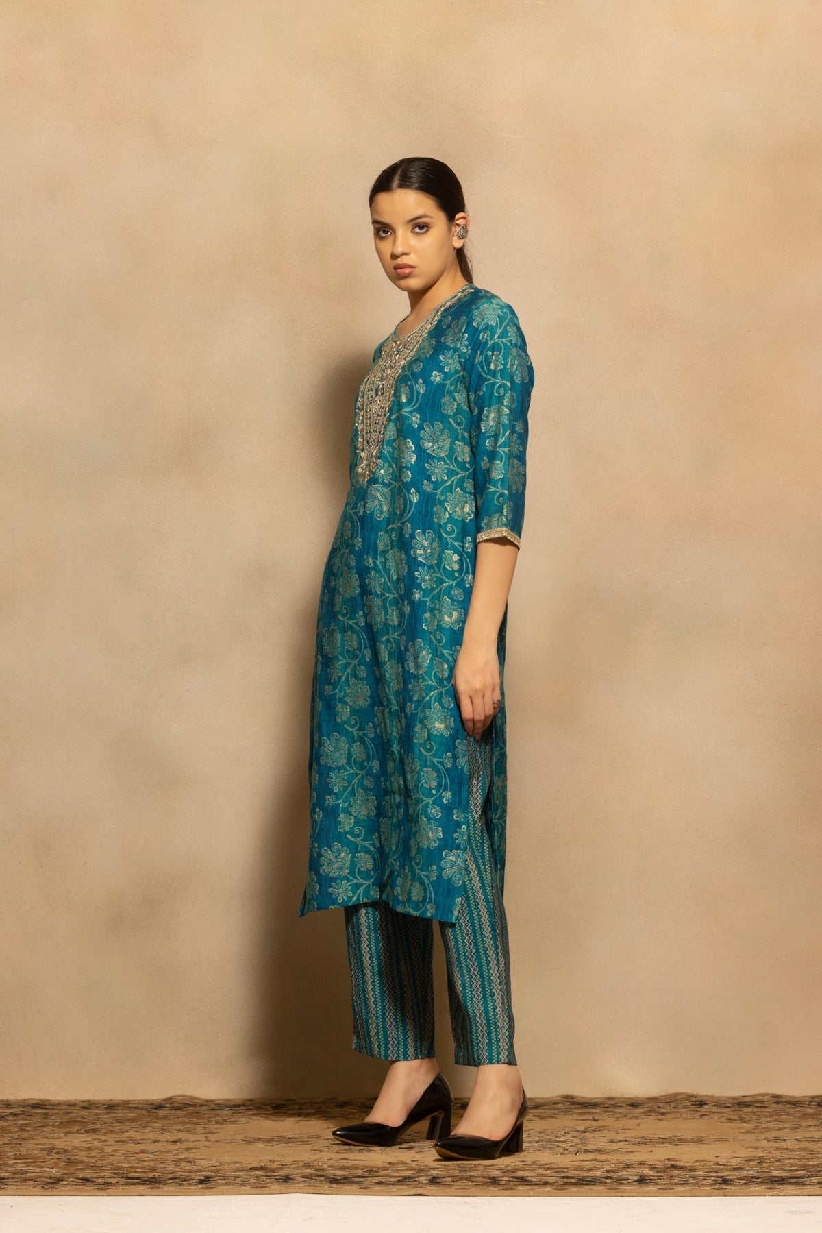 Blue Embroidered Kurta 3 Pcs Set