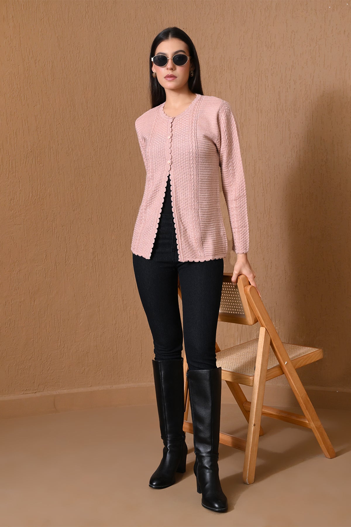 Winter Light Pink Scalloped-Trim Knitted Cardigan