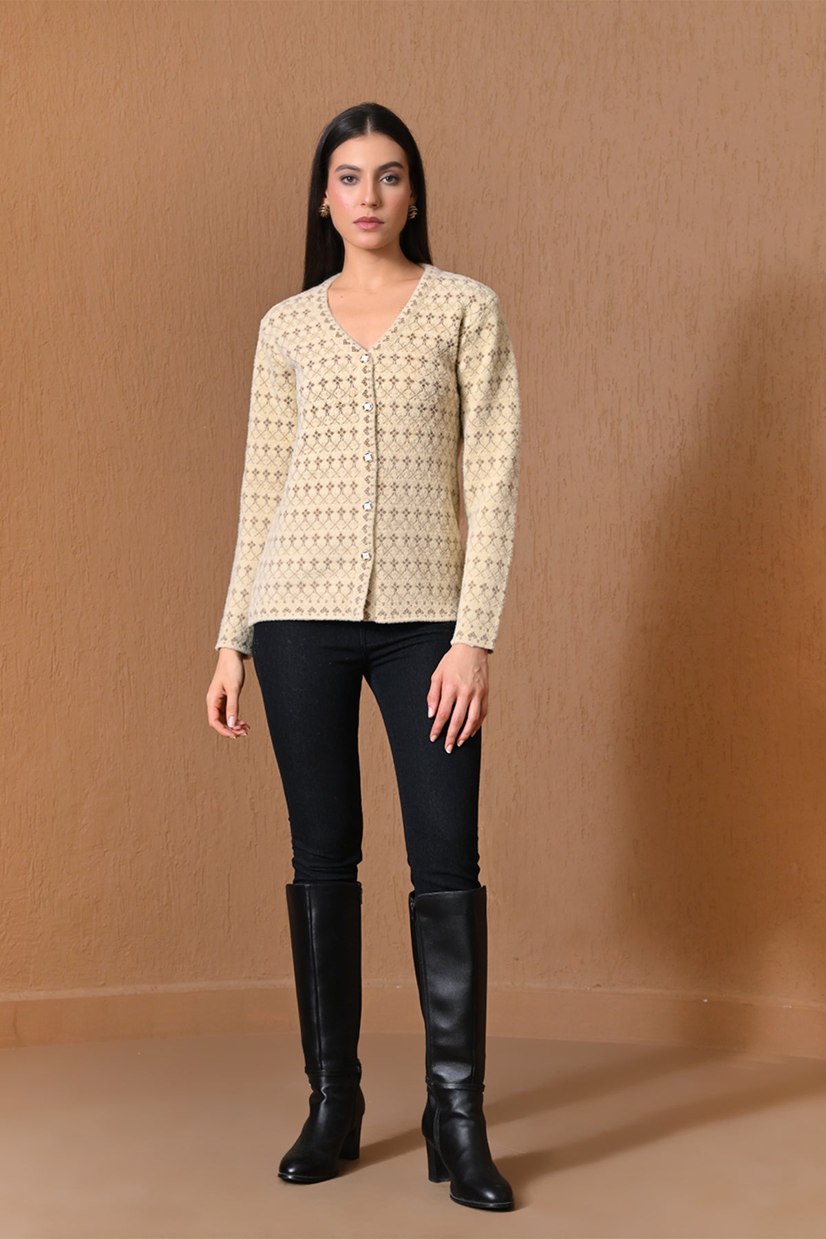 Winter Cream Diamond-Knitted Cardigan