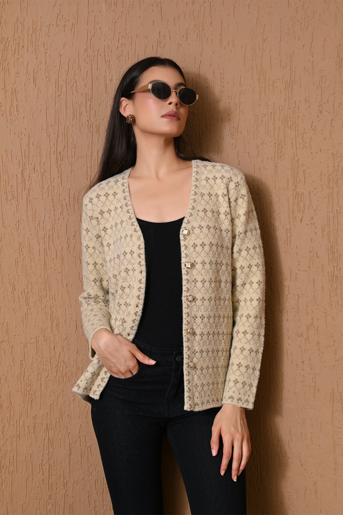 Winter Cream Diamond-Knitted Cardigan