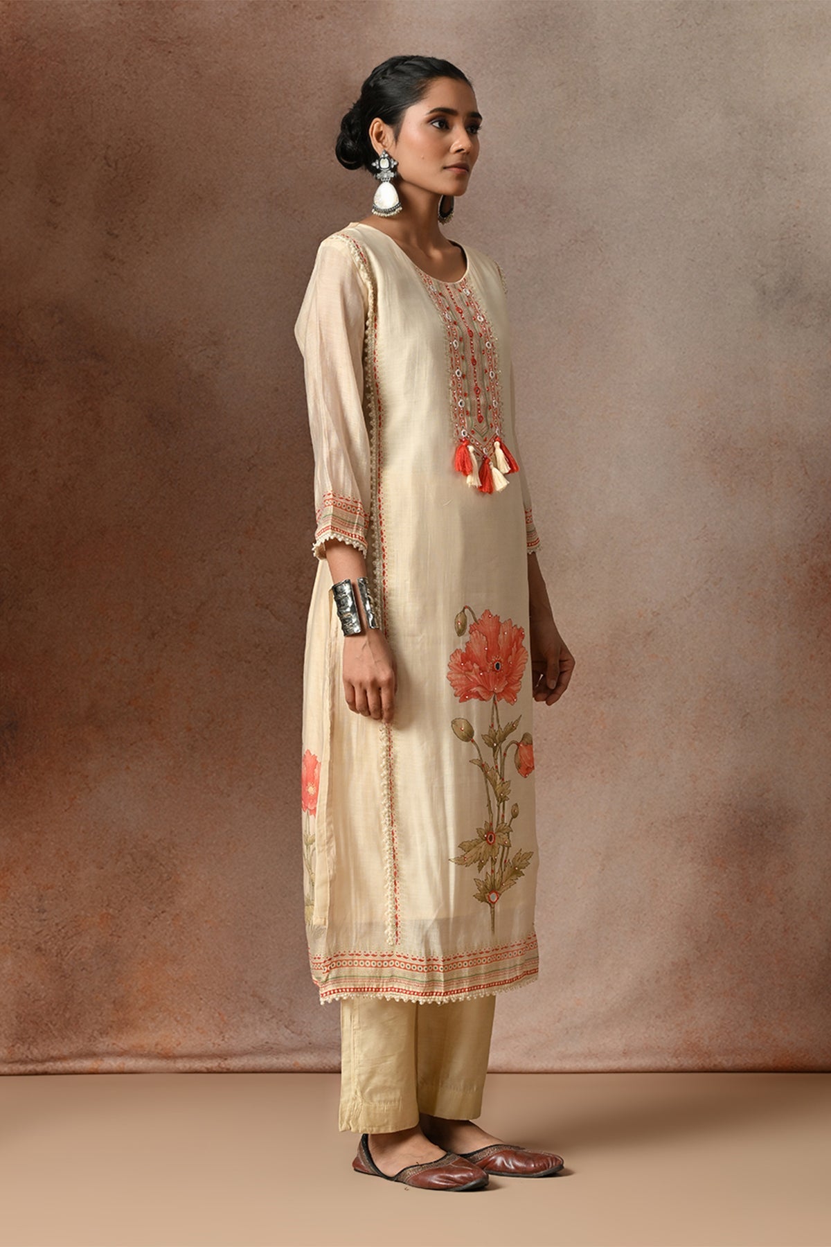 Cream Floral Printed Chanderi 3 Pcs Kurta Set