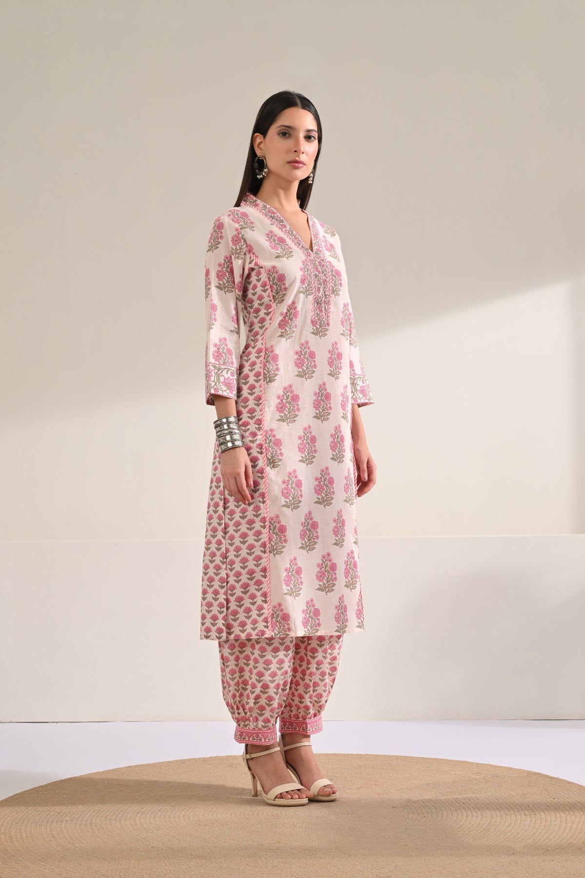 Pink Floral Printed Kurta 3 Pcs Set