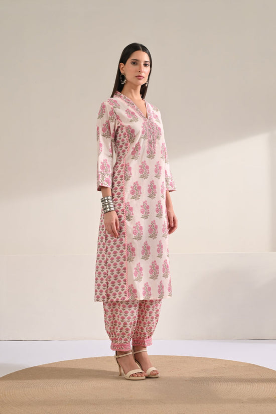 Pink Floral Printed Kurta 3 Pcs Set