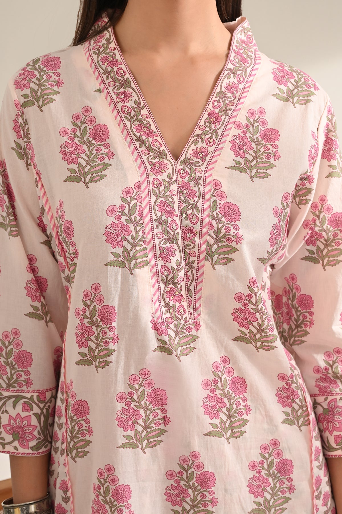 Pink Floral Printed Kurta 3 Pcs Set