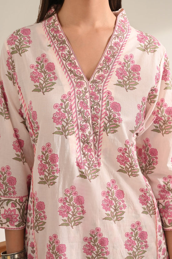 Pink Floral Printed Kurta 3 Pcs Set
