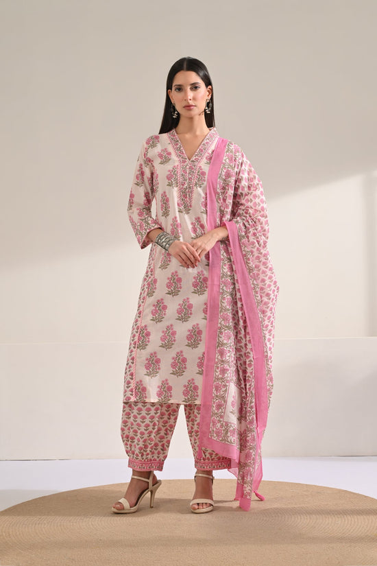 Pink Floral Printed Kurta 3 Pcs Set