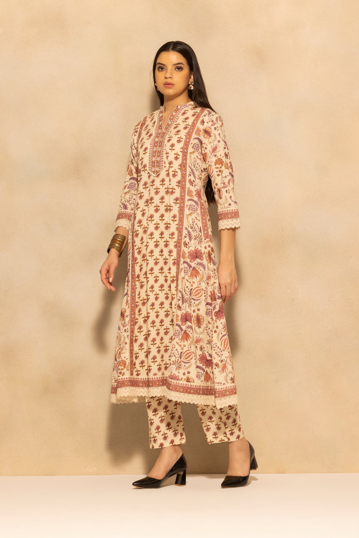 Cream Floral Printed A-line 3 Pcs Kurta Set