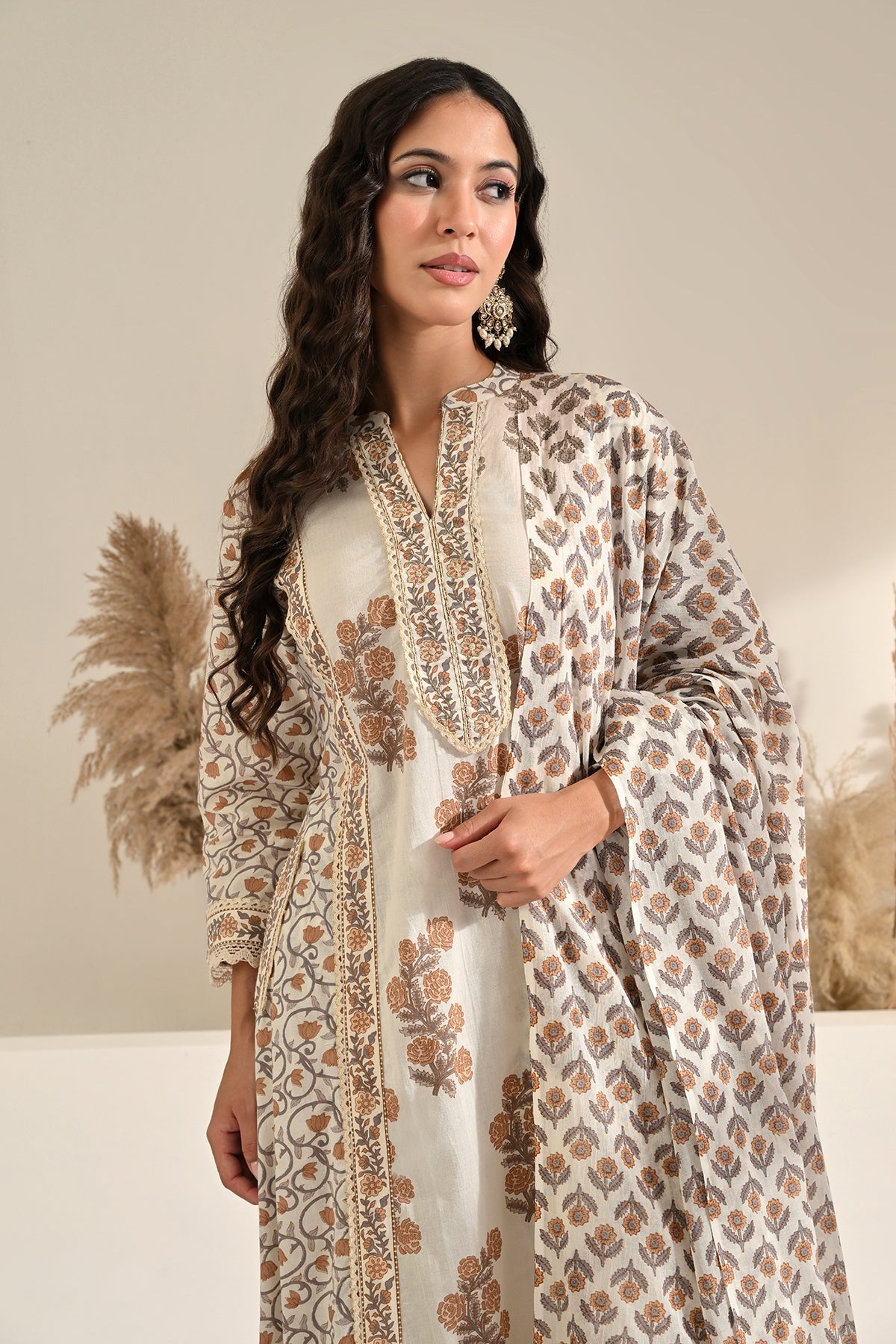 Cream Floral Printed A-line 3 Pcs Kurta Set
