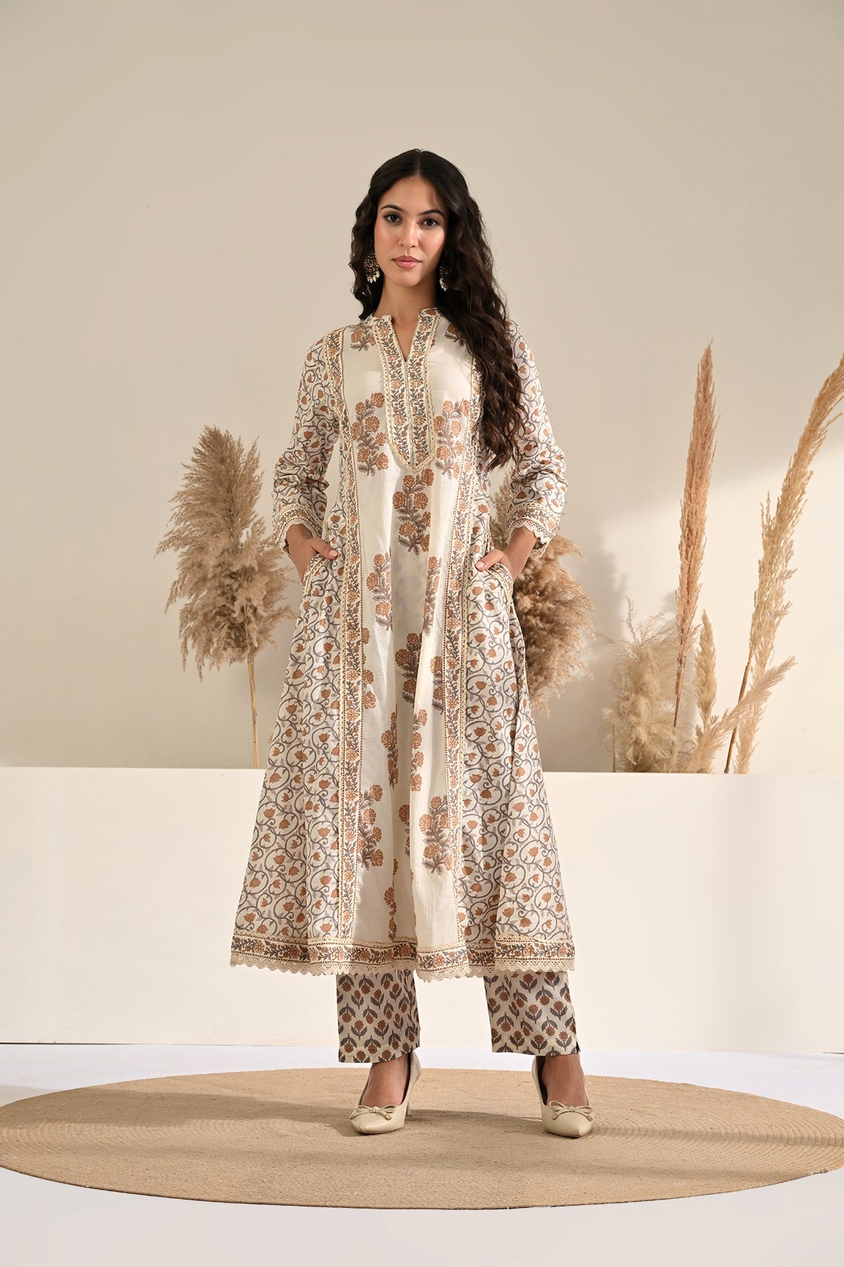 Cream Floral Printed A-line 3 Pcs Kurta Set