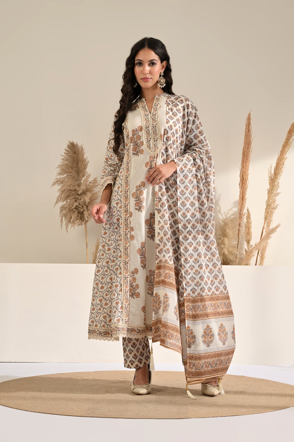 Cream Floral Printed A-line 3 Pcs Kurta Set