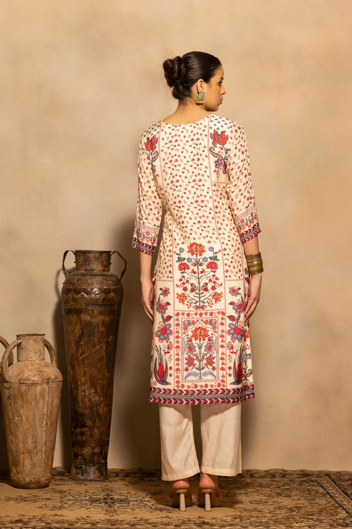 Cream Floral Printed Kurta 3 Pcs Set