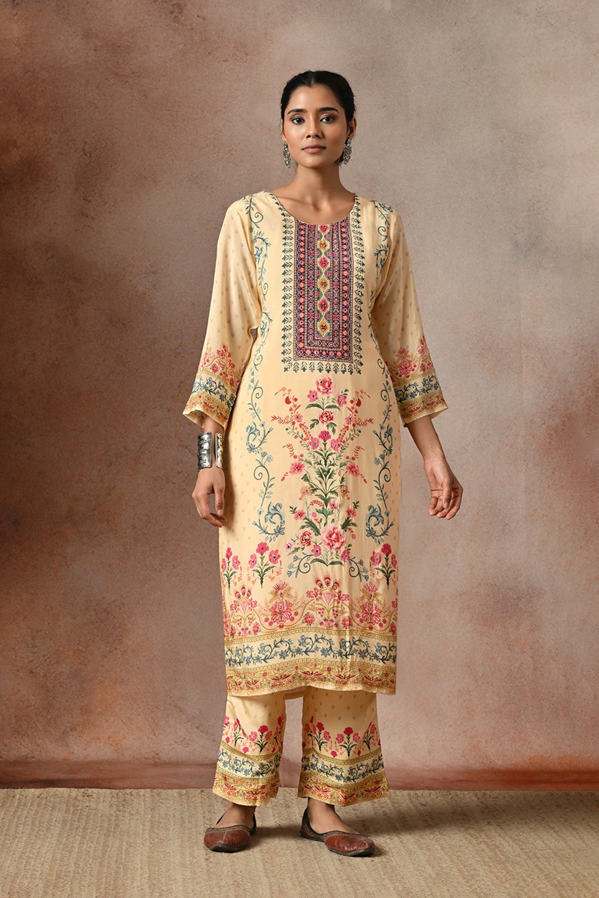 Beige Kalamkari Printed 3 Pcs Kurta Set