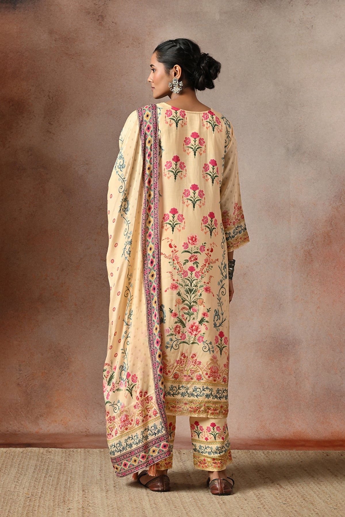 Beige Kalamkari Printed 3 Pcs Kurta Set