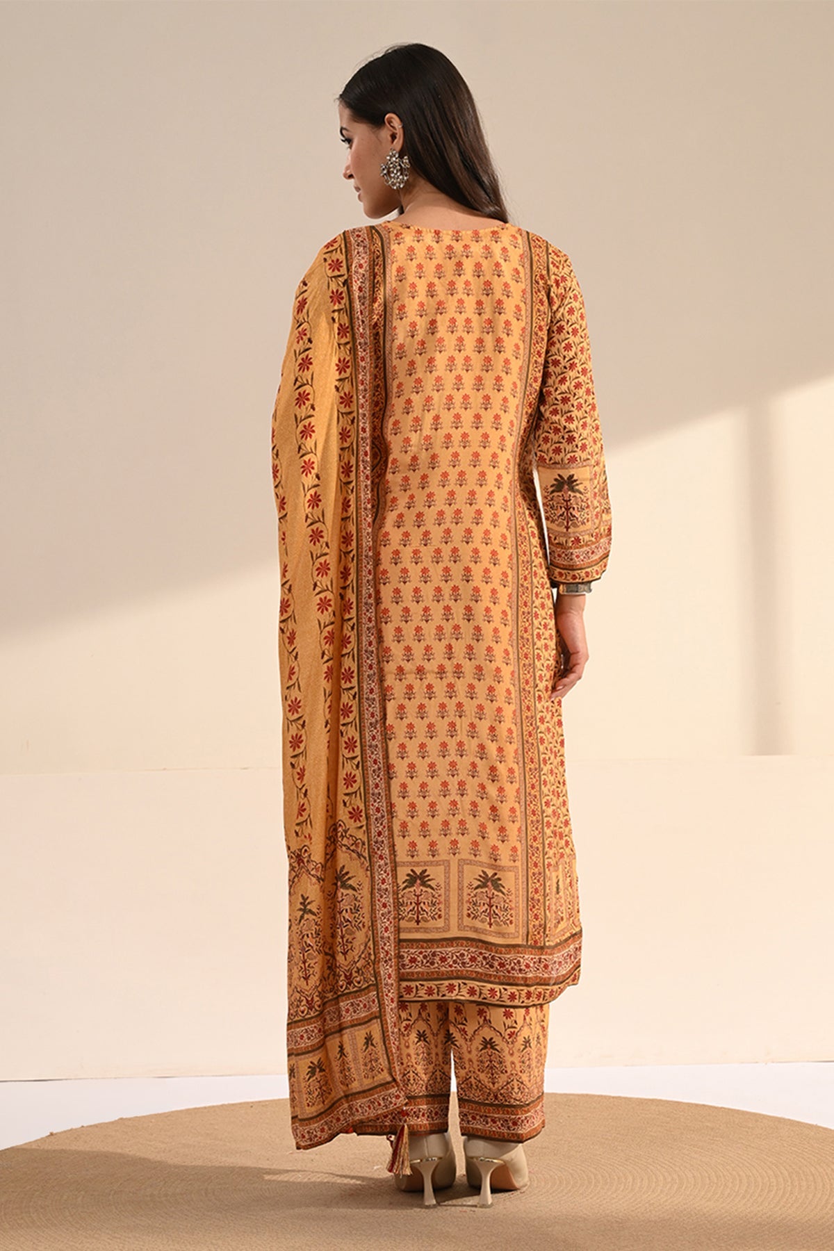 Beige Kalamkari Printed 3 Pcs Kurta Set