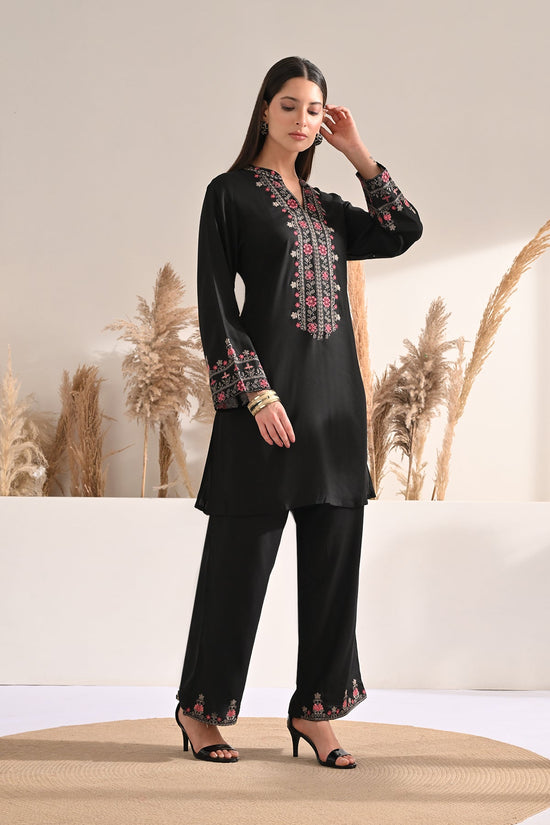 Black Embroidered Kurta 2 Pcs Set