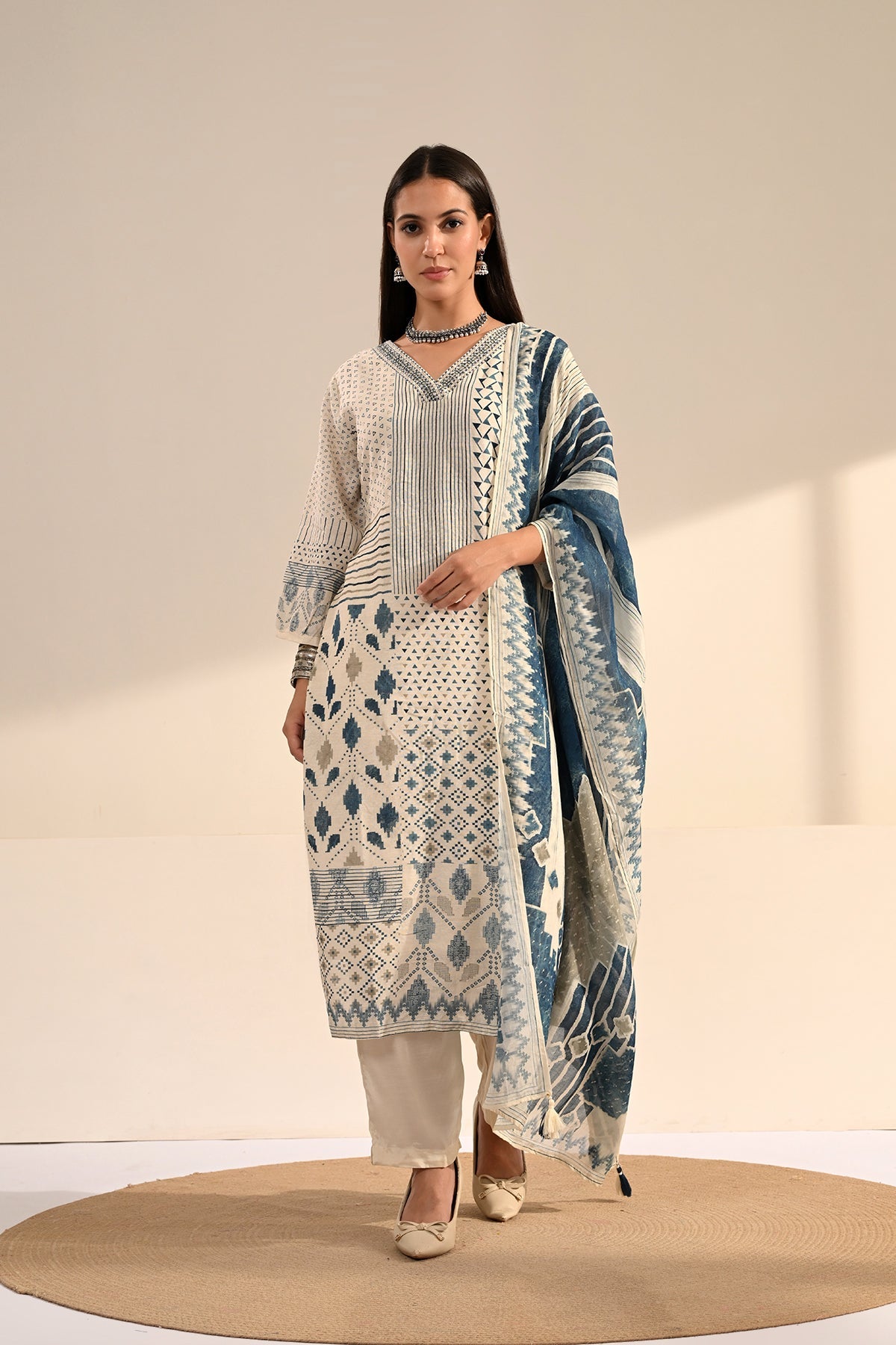 Cream Indigo Geometric Printed 3 Pcs Kurta Set